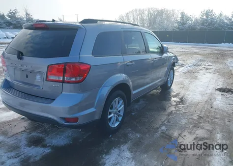 2016 Dodge Journey Sxt z USA, uszkodzony, nr VIN 3C4PDDBG1GT105745